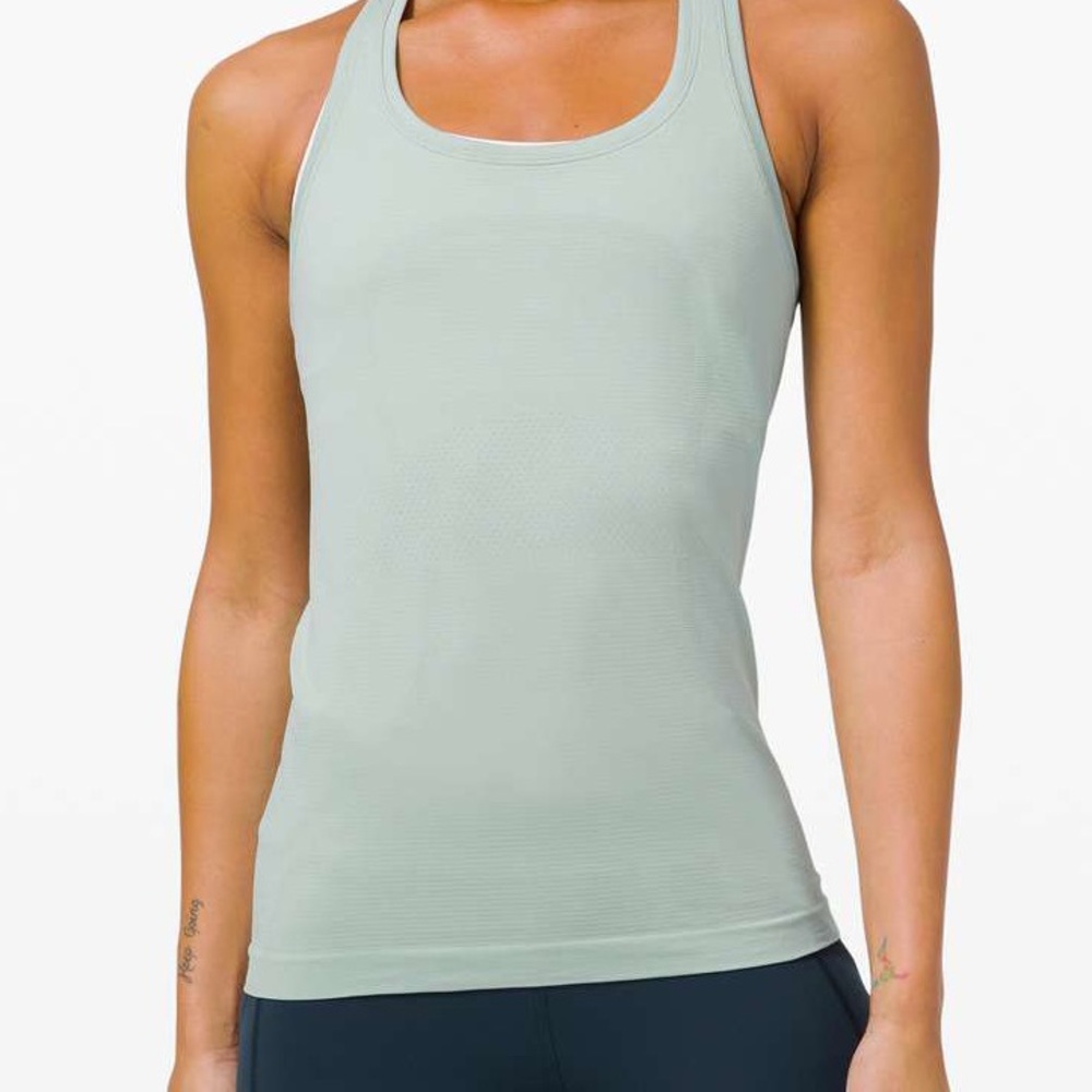 Lululemon Swiftly Tech Razorback 2.0